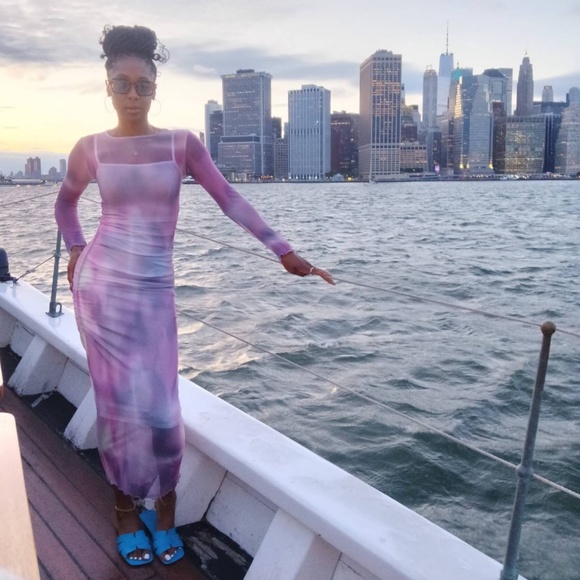 MEET YOUR POSHER! - Picture 7 of 12